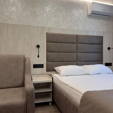 Nirvana Rivne Exterior photo