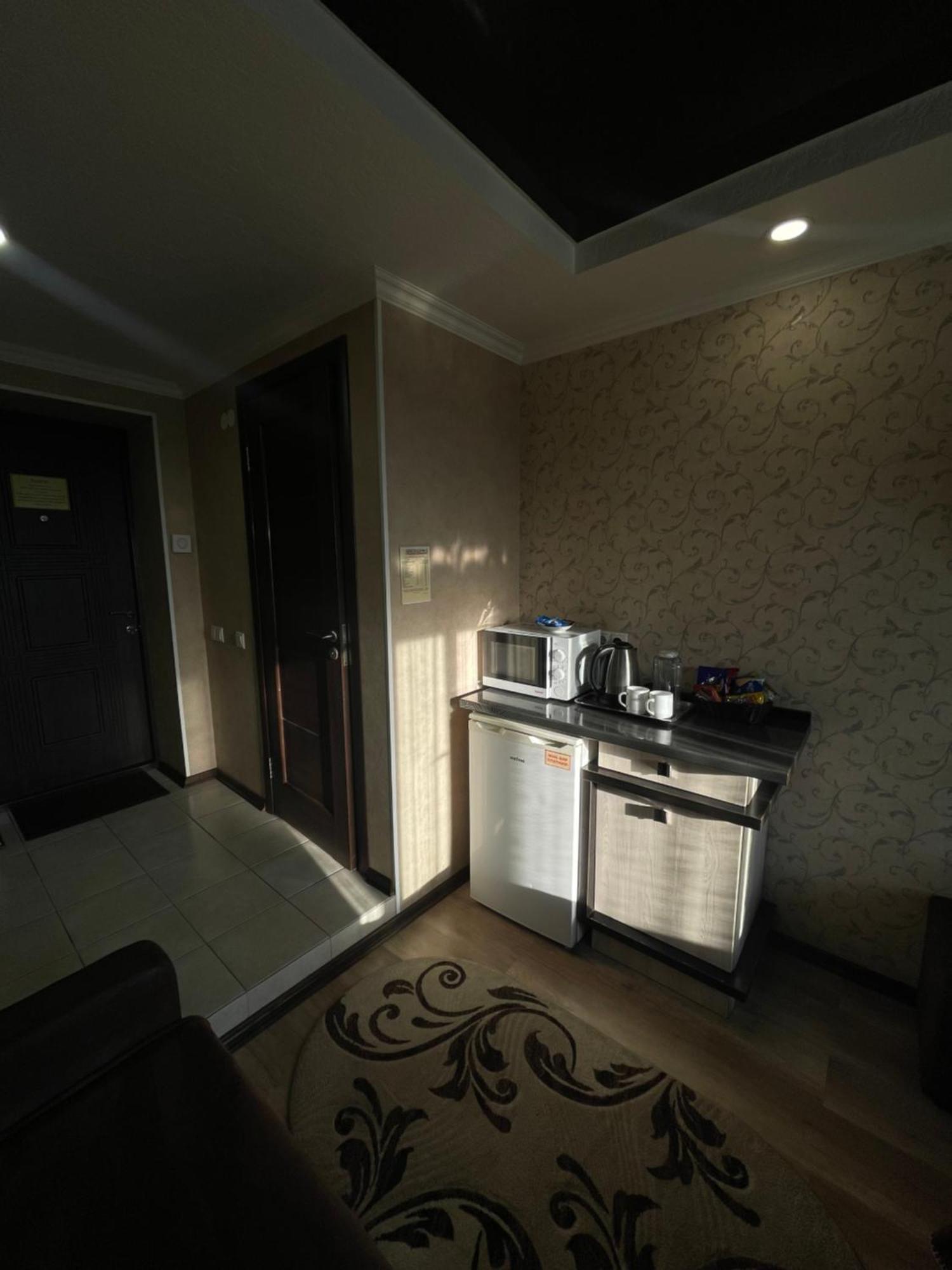 Nirvana Rivne Exterior photo