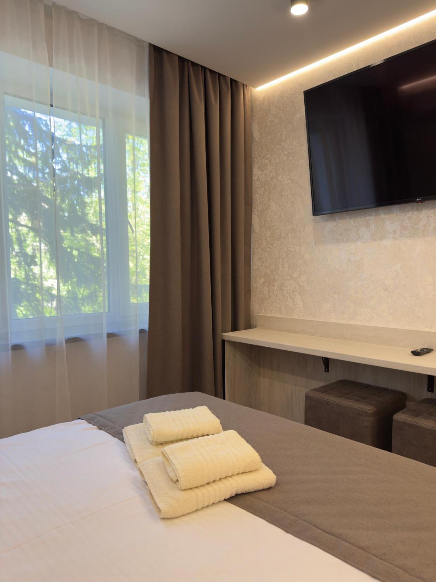 Nirvana Rivne Exterior photo