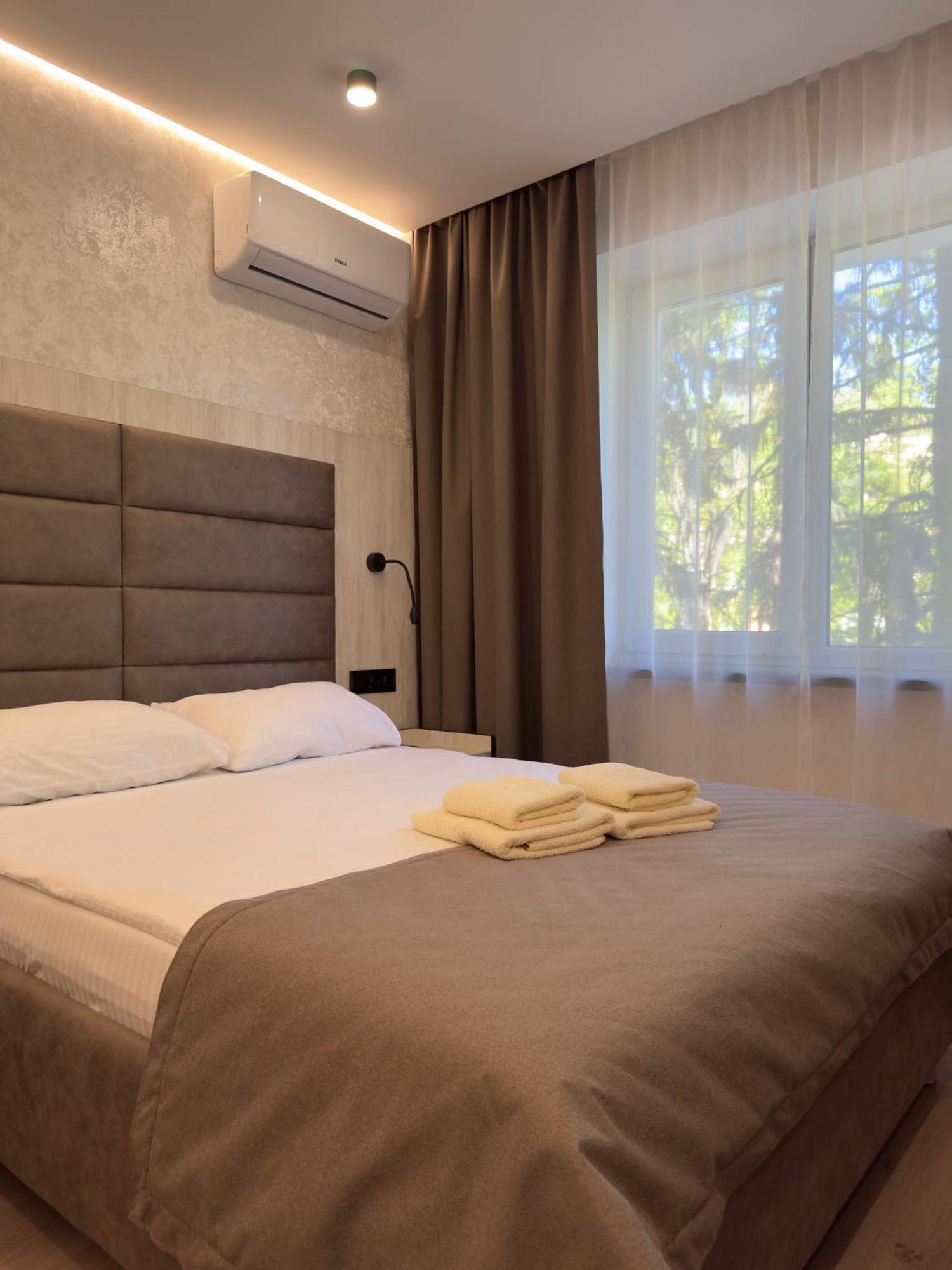 Nirvana Rivne Exterior photo