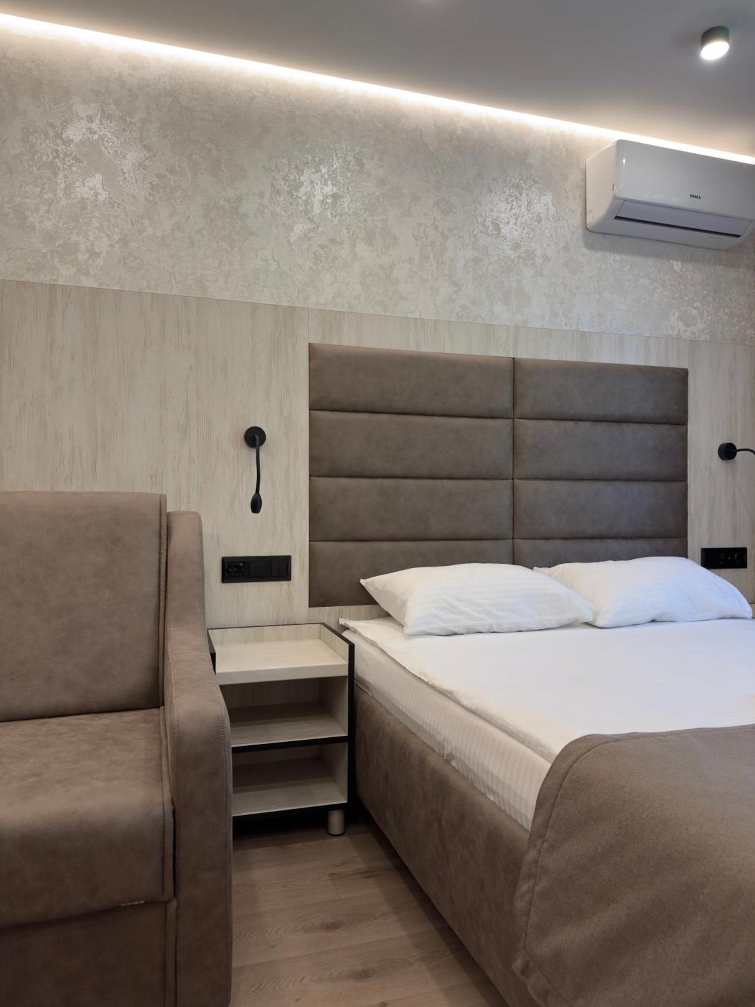 Nirvana Rivne Exterior photo